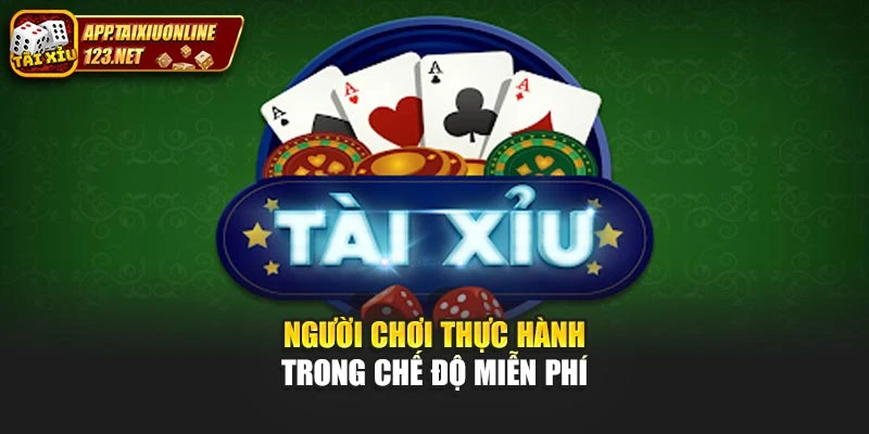 Người chơi thực hành trong chế độ miễn phí
